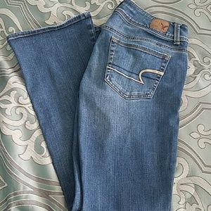 American eagle jeans size 6s